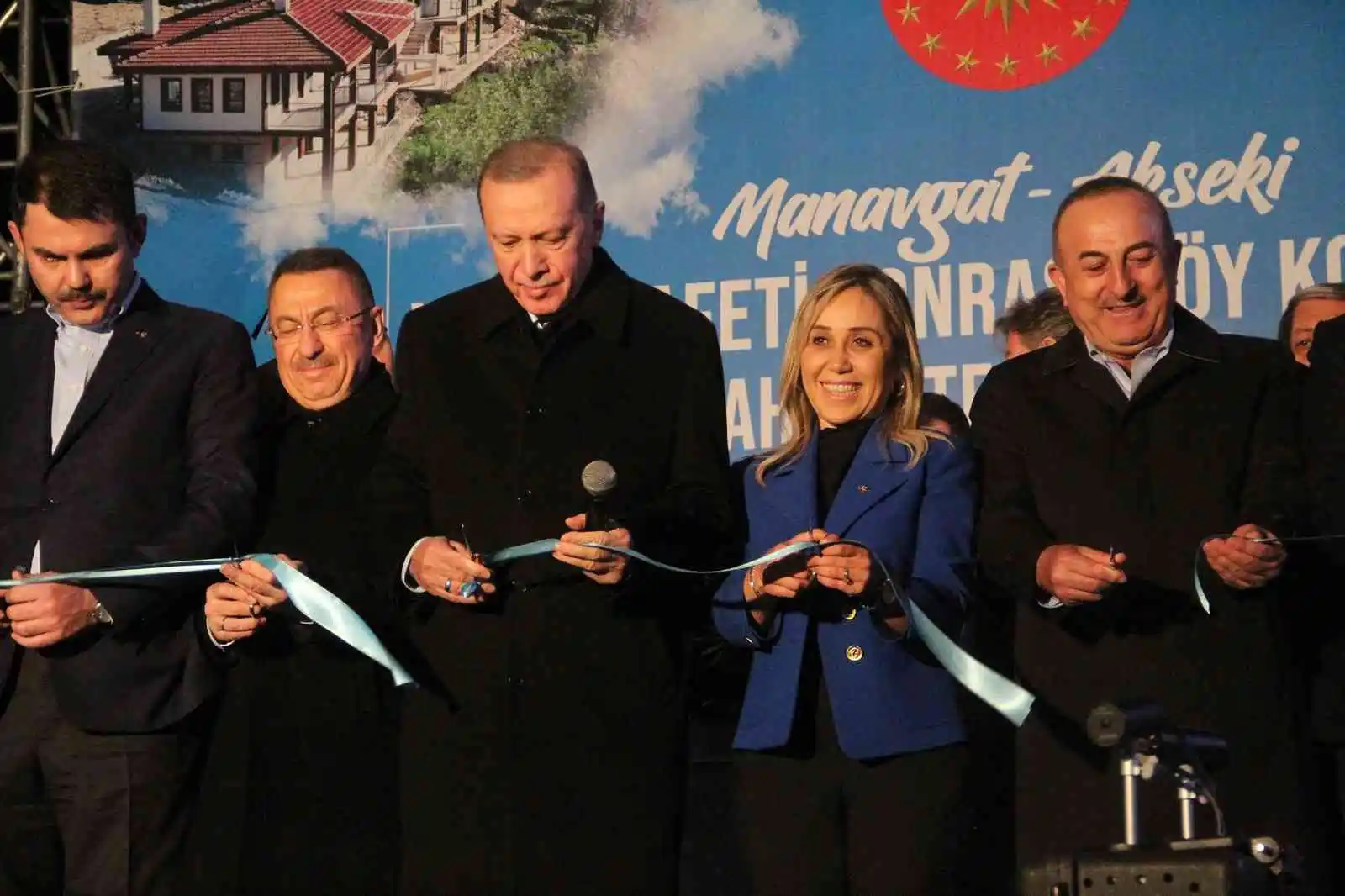 Cumhurbaşkanı Erdoğan’dan Manavgat’ta yapılan konutların hak sahiplerine müjde