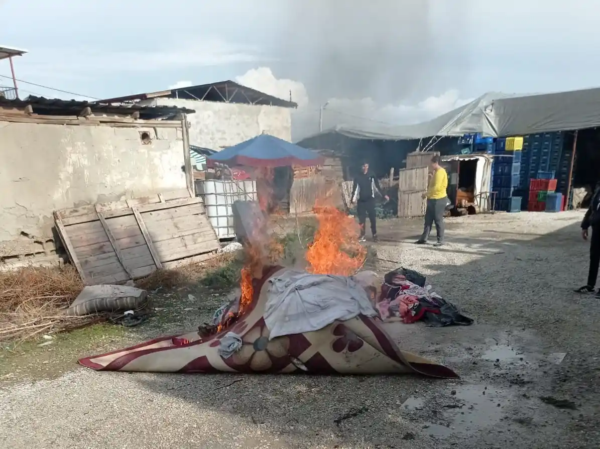 Denizli’de tek katlı evde çıkan sebepsiz yangınlar ailenin kabusu oldu
