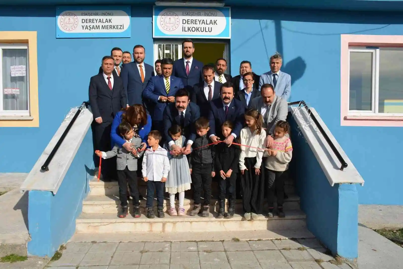 Dereyalak İlkokulu Köy Yaşam Merkezi etkinlik sınıfı öğrencilerin hizmetine sunuldu
