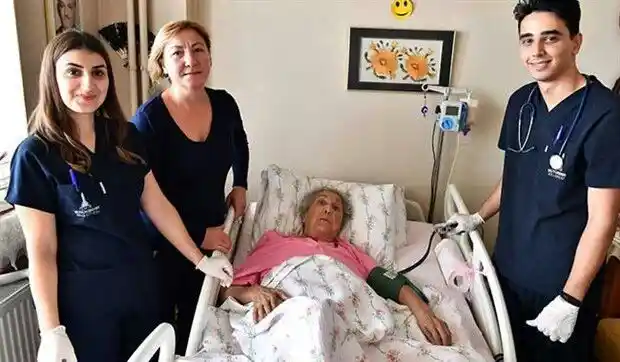 Diyaliz teknikerleri atama bekliyor