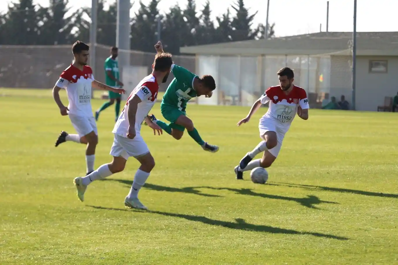 Efeler 09 SFK, son hazırlık maçından galibiyetle ayrıldı
