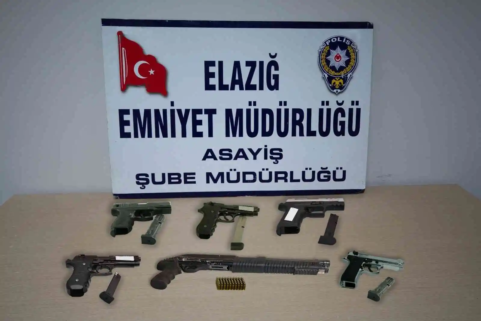 Elazığ'da asayiş ve şok uygulamaları: Çeşitli olaylara karışan 20 kişi tutuklandı