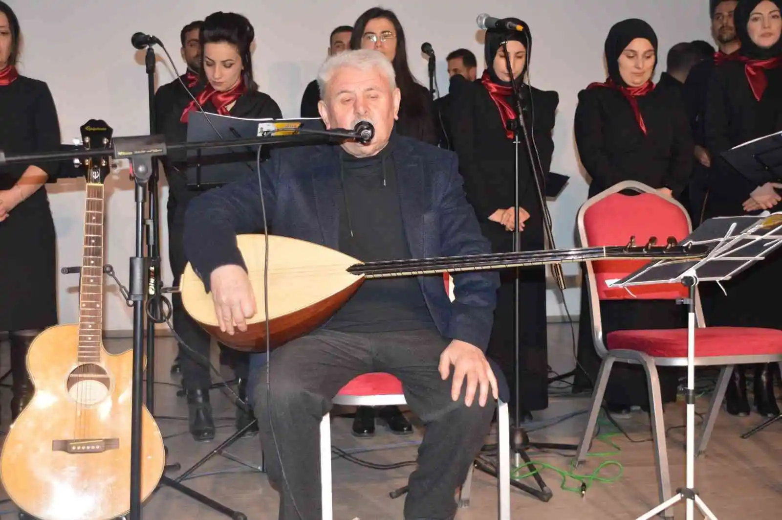 Eleşkirt’te konser programına yoğun ilgi
