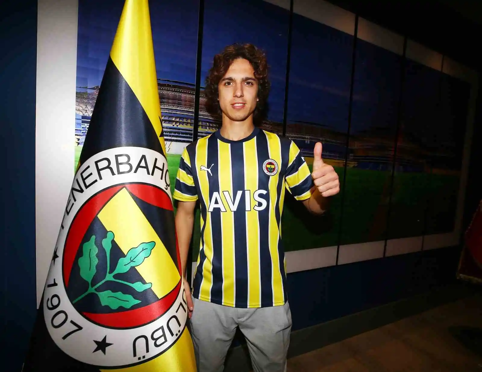 Emre Demir, resmen Fenerbahçe’de
