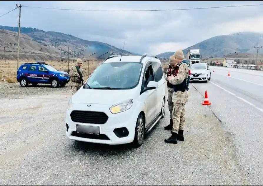 Erzincan'da jandarma kaçakçılık olaylarına geçit vermiyor
