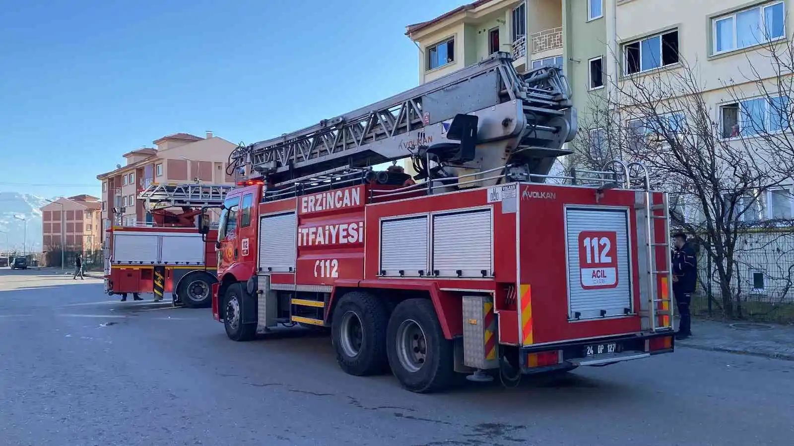 Erzincan’daki ev yangınında 1 kişi dumandan etkilendi
