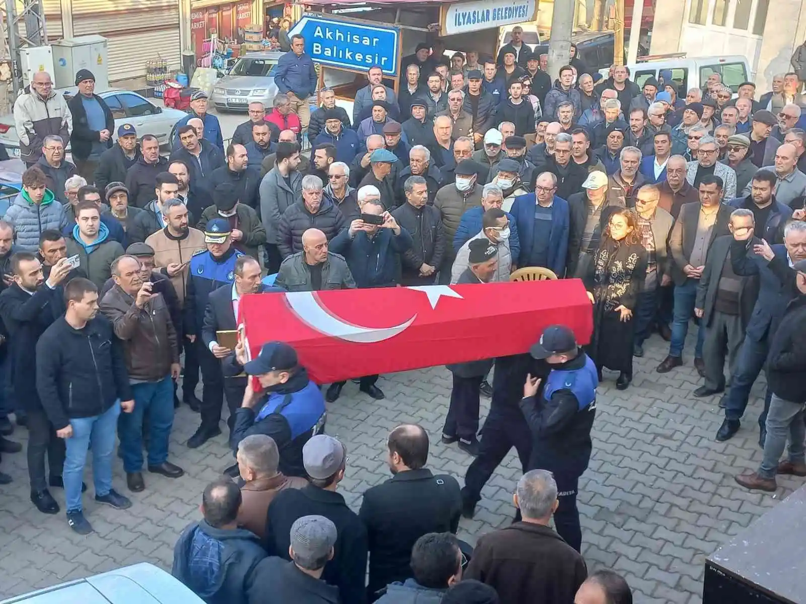 Eski Belediye Başkanı ve Milli Eğitim Müdürü Orhan Kamalı toprağa verildi
