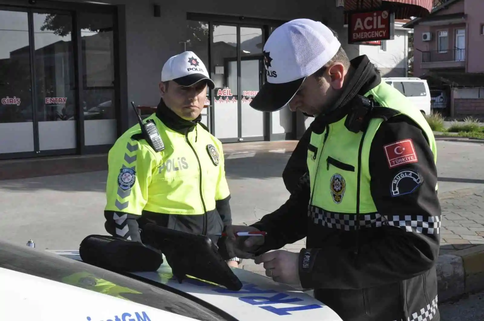 Fethiye’de trafik ekipleri drone destekli denetim yaptı
