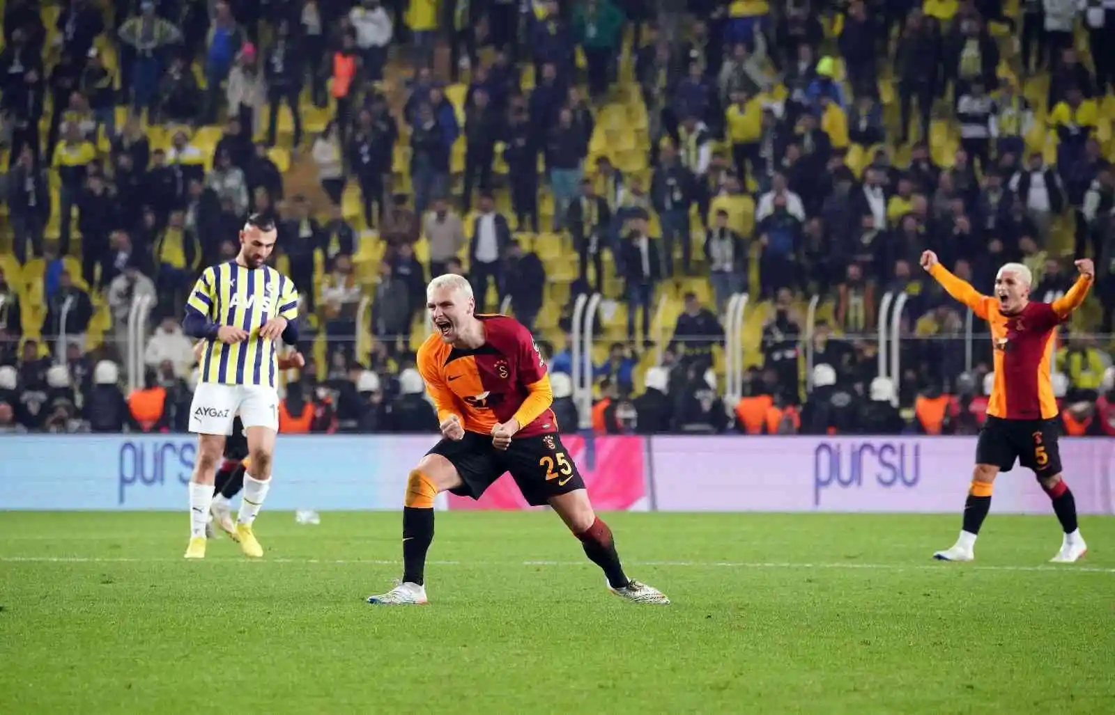 Galatasaray’da büyük sevinç
