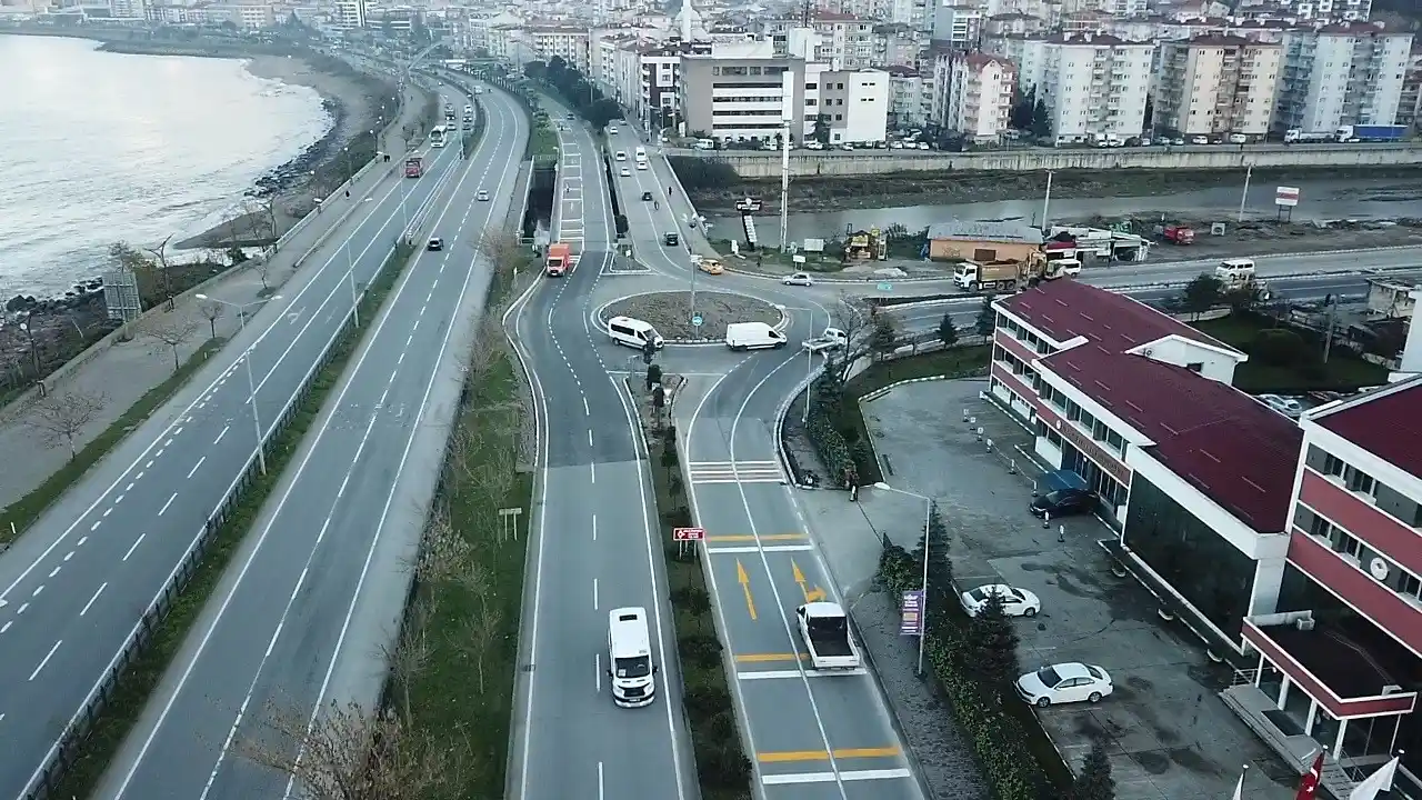 Giresun’da ilk modern dönel kavşak ulaşıma açıldı
