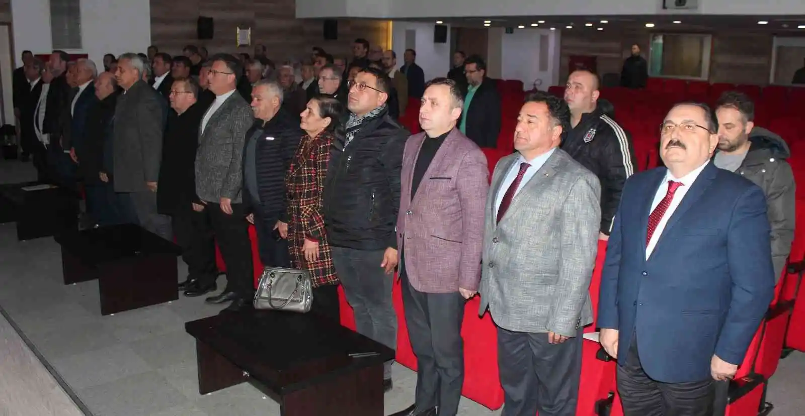 Gönüllüler Alaşehir için toplandı