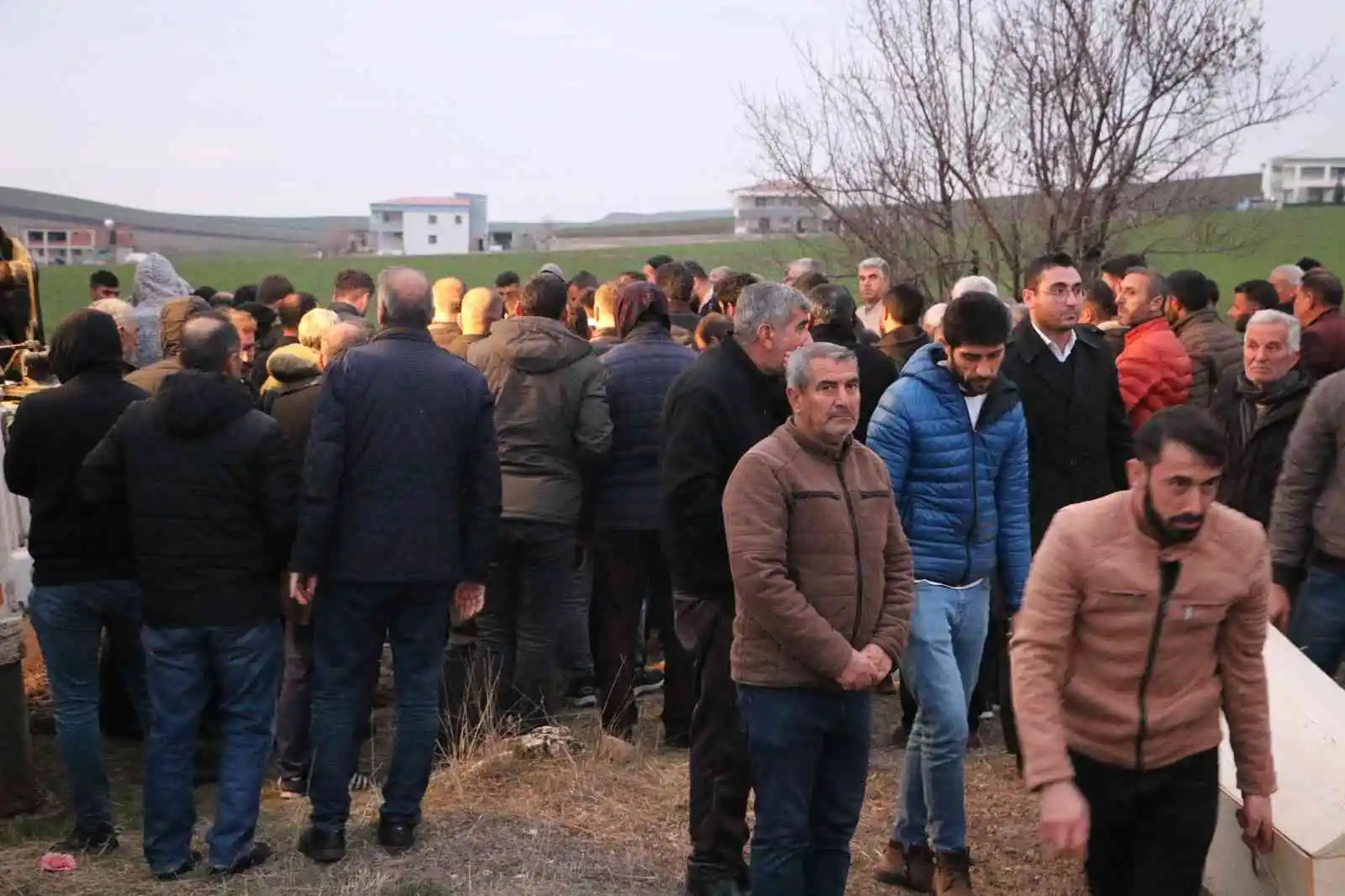 Hacire Akar’ın oğlu dedesinin yanına defnedildi
