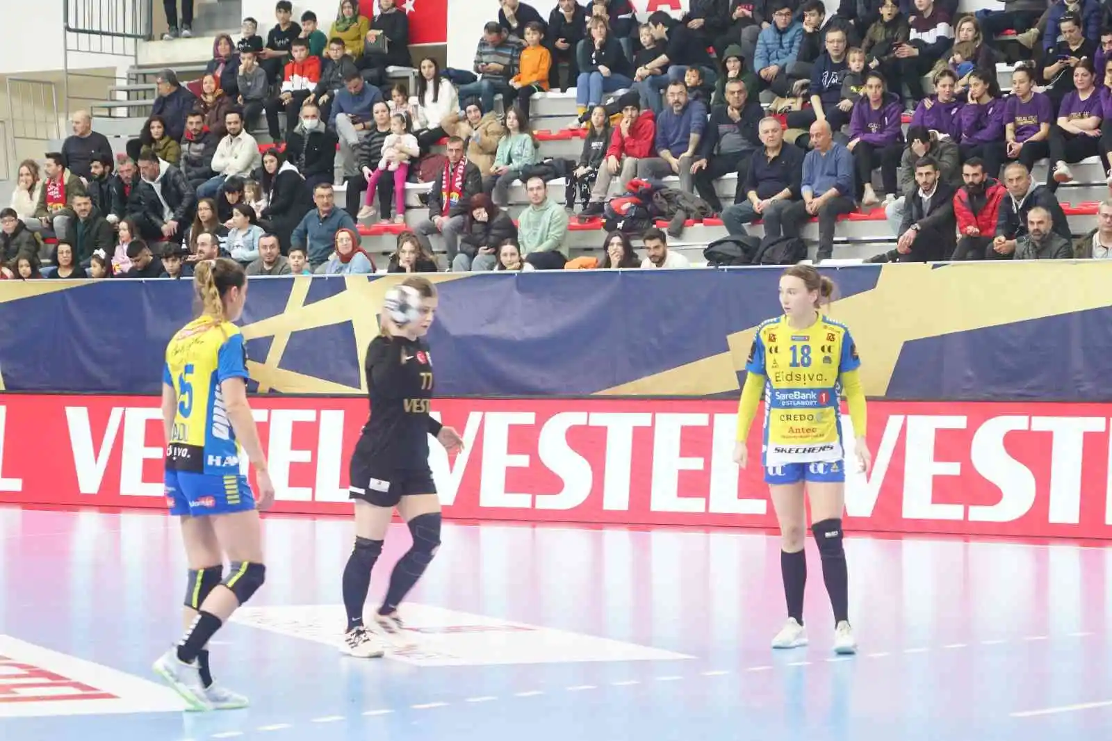 Hentbol EHF Kadınlar Şampiyonlar Ligi: Kastamonu Belediyespor: 28 - Storhamar Handball Elite: 33
