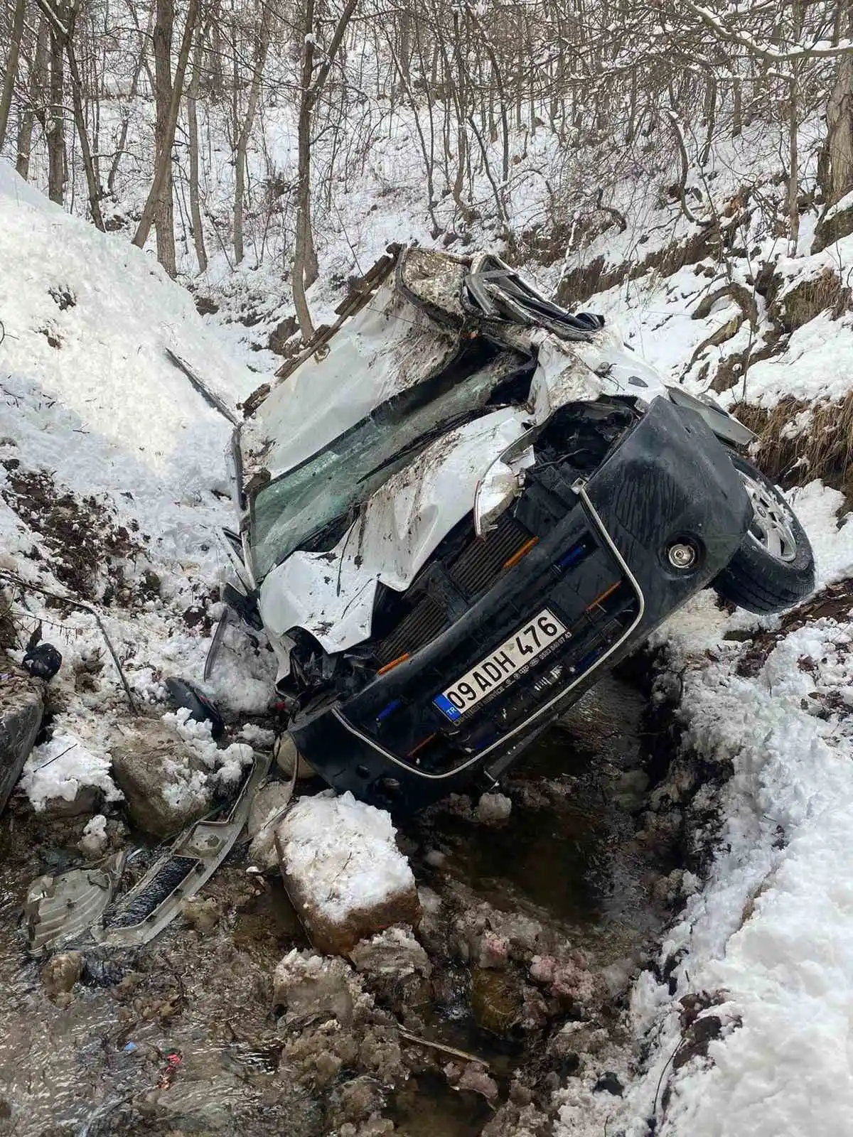 Hizanda trafik kazası: 3 yaralı
