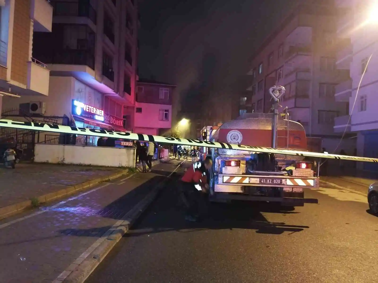 İş yeri bir anda alev aldı
