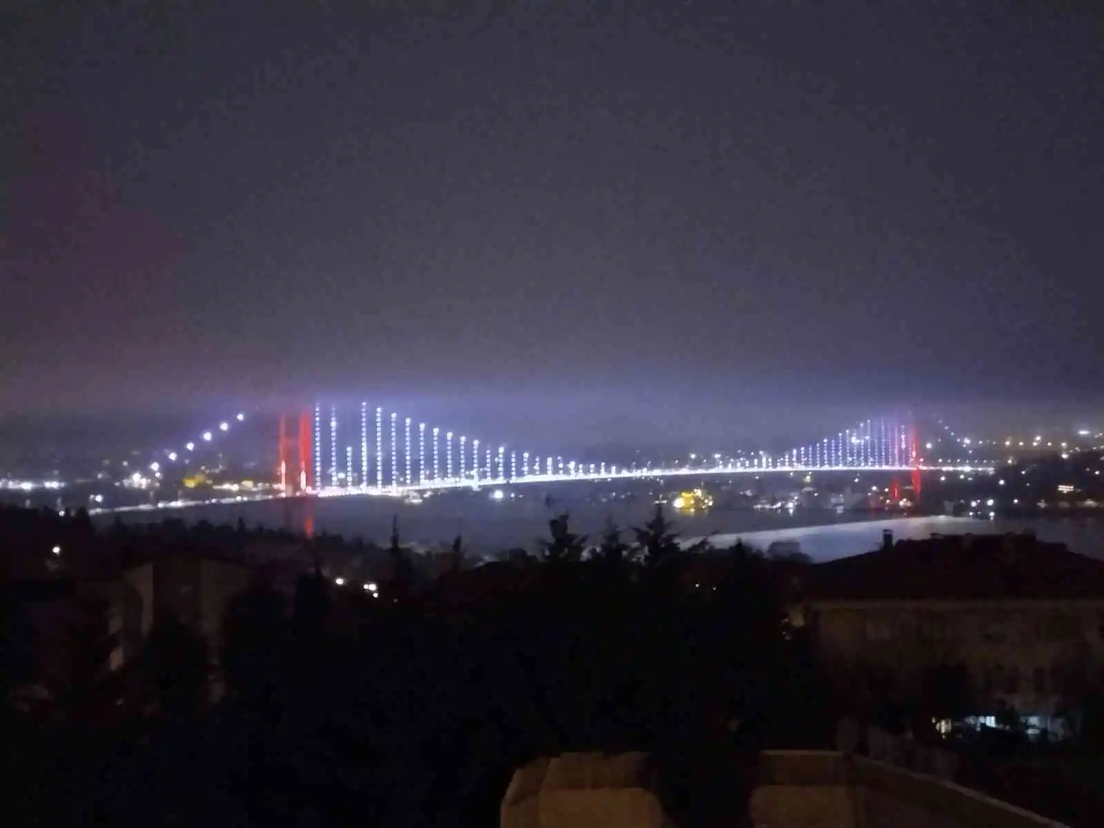 İstanbul Anadolu Yakası'nda sis etkili oluyor
