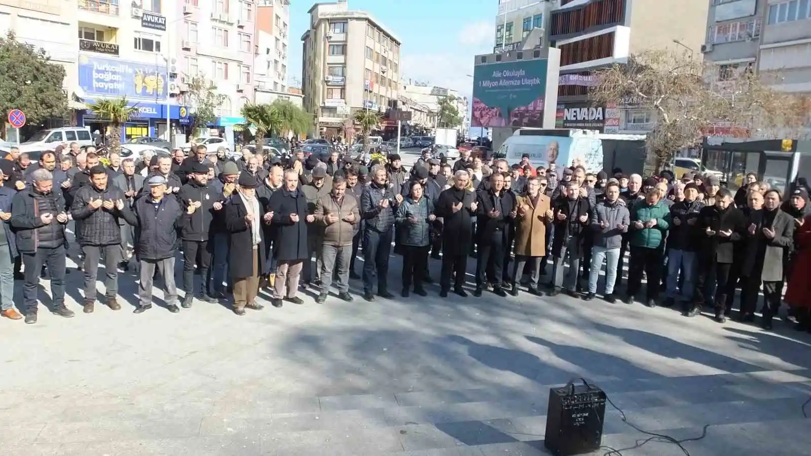 İsveç’te Kur’an yakılmasına Burhaniye’den tepki
