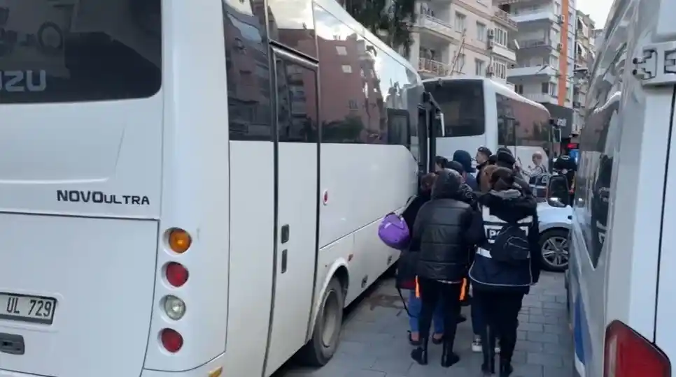 İzmir merkezli sahte engelli raporu operasyonunda 21 tutuklama
