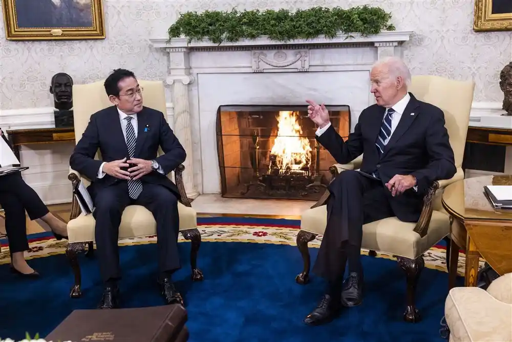 Japonya Başbakanı Kishida, Biden ile görüştü
