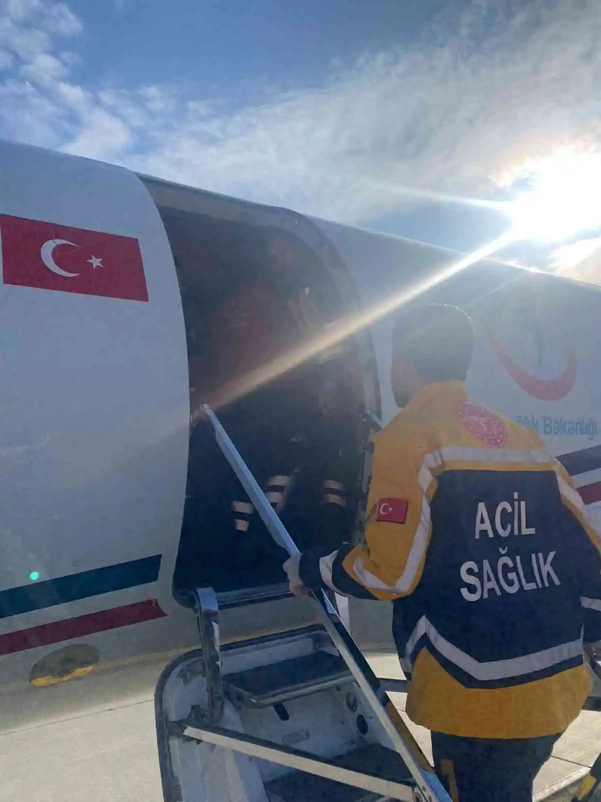 Kalp hastası Berivan uçak ambulansla Ankara’ya sevk edildi
