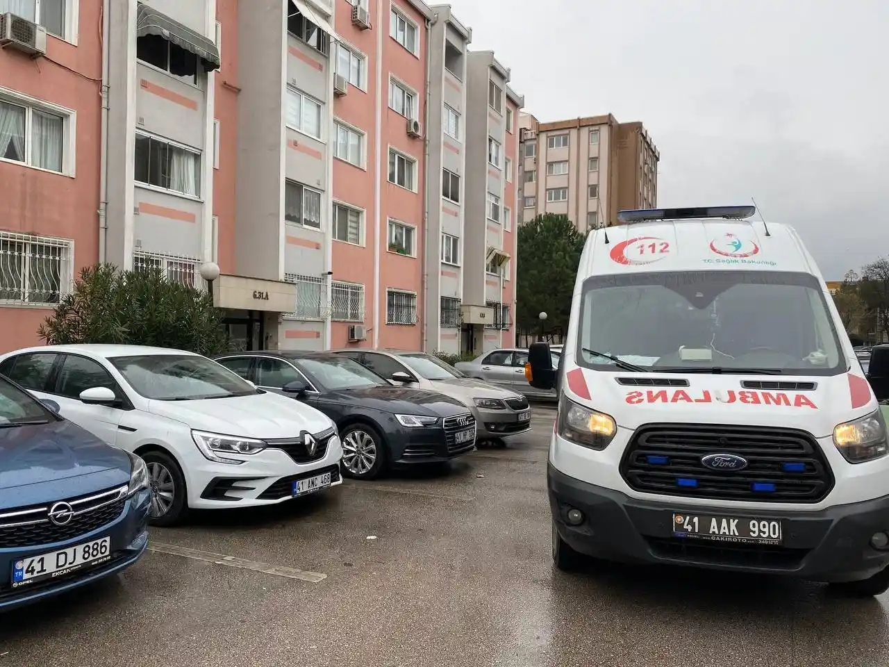 Kendisinden haber alınamıyordu, evinde ölü bulundu
