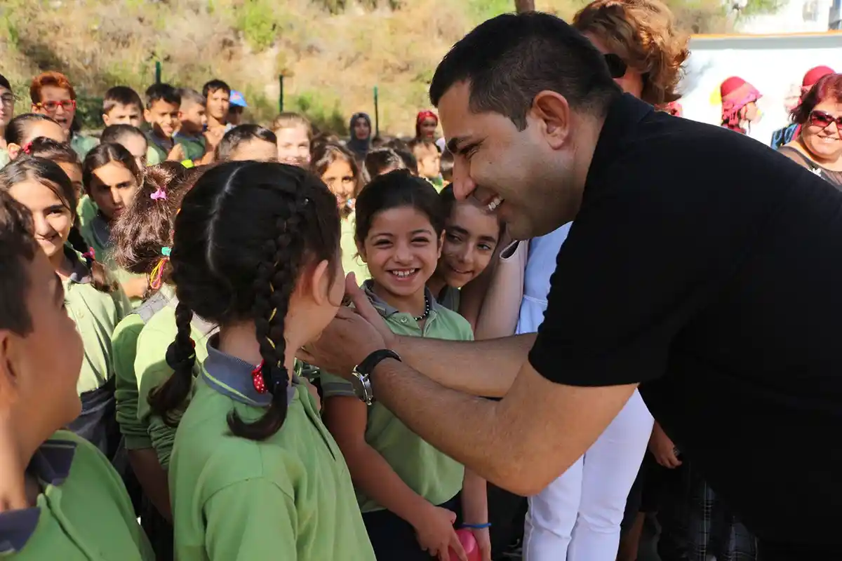 Kuşadası Belediyesi 2022’de yardım ve desteklerini 4 kat arttırdı