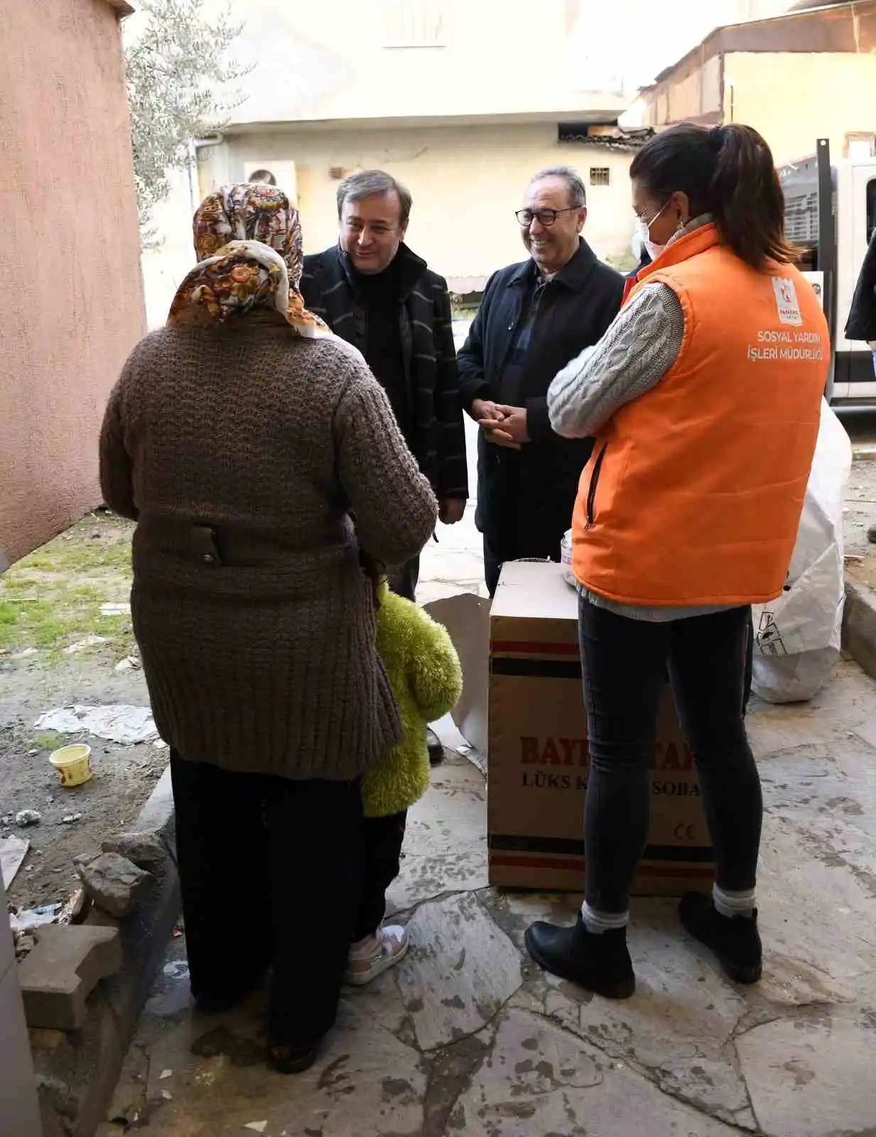 Kuşadası’nda Belediyesi sosyal belediyecilik çalışmalarını sürdürüyor
