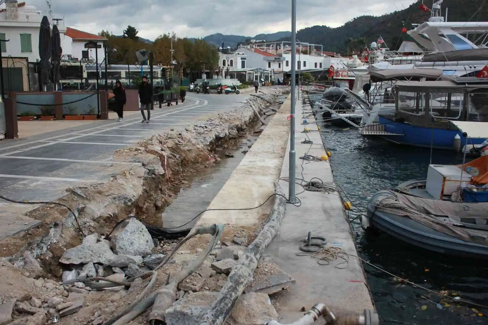 Marmaris’te fırtına bekleniyor
