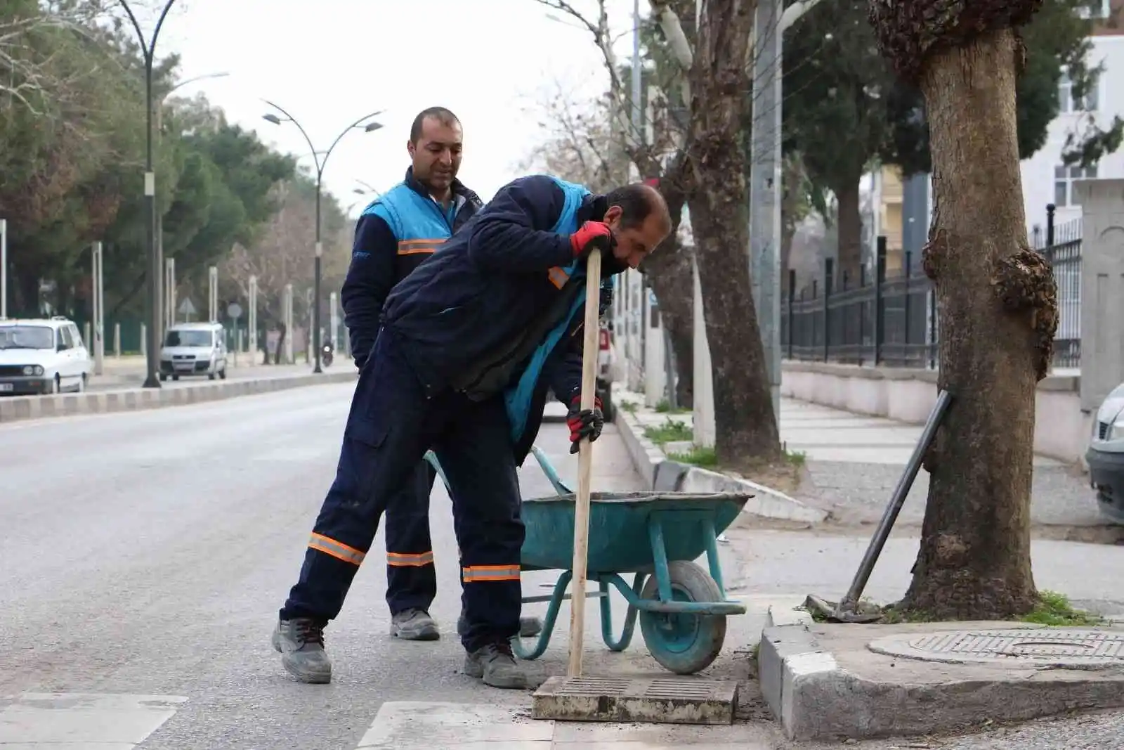 Meteoroloji uyardı, MASKİ ekipleri teyakkuza geçti
