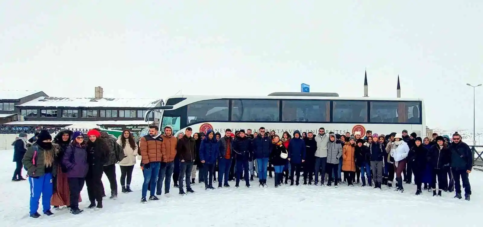 NEVÜ'lü öğrenciler Erciyes Dağı gezisine katıldı
