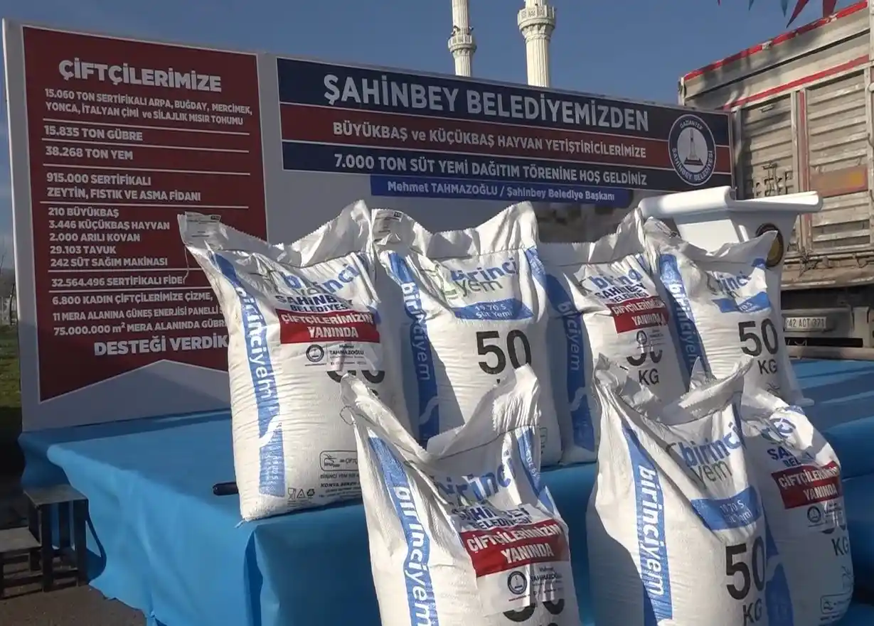 Şahinbey’den hayvan yetiştiricilerine 7 bin ton yem desteği
