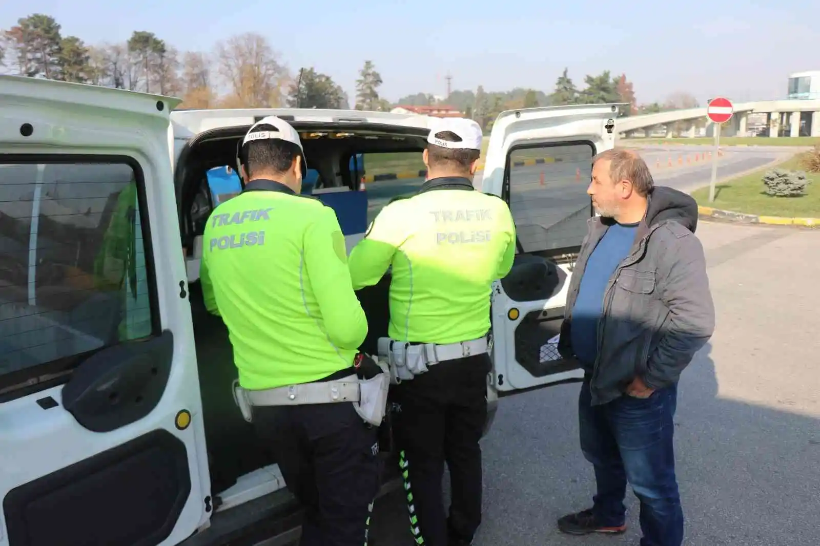 Sakarya'da bir ayda 550 araç trafikten men edildi