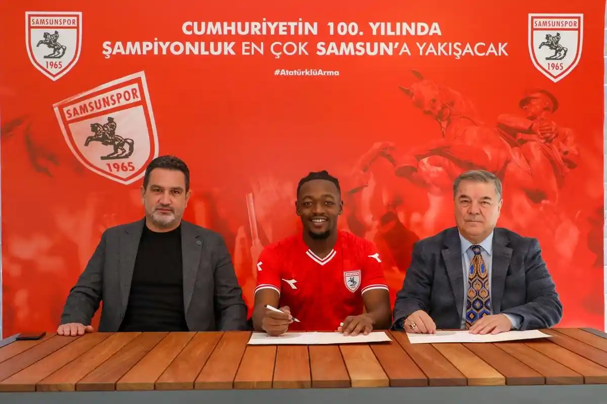 Samsunspor Cedric Guel ile 3,5 yıllık sözleşme imzaladı
