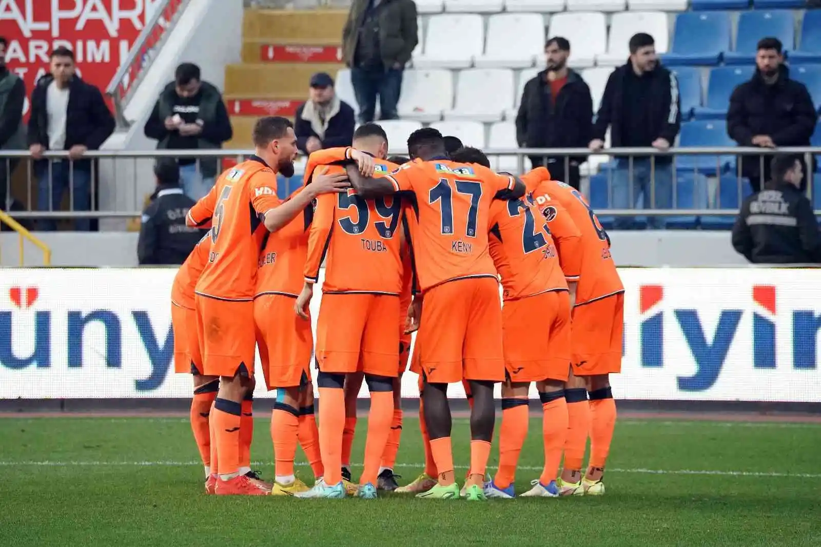 Spor Toto Süper Lig: Kasımpaşa: 1 - Medipol Başakşehir: 3 (Maç sonucu)
