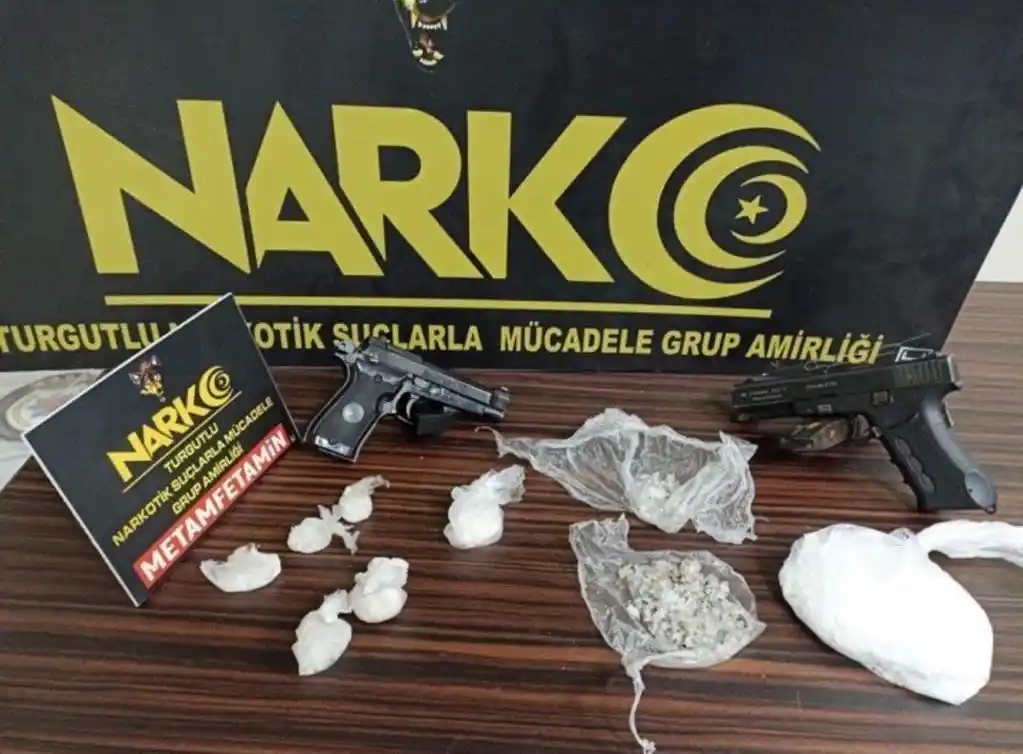 Turgutlu'da uyuşturucu operasyonunda 2 tutuklama