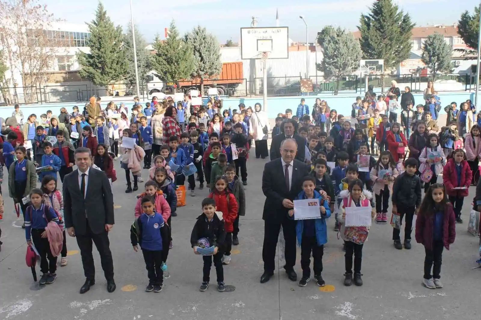 Yalova'da 56 bin öğrenci karne heyecanı yaşadı
