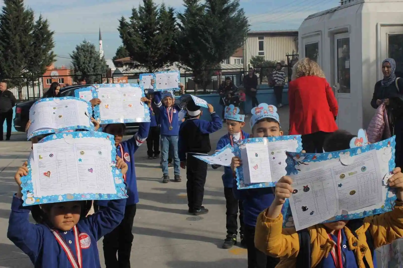 Yalova’da 56 bin öğrenci karne heyecanı yaşadı
