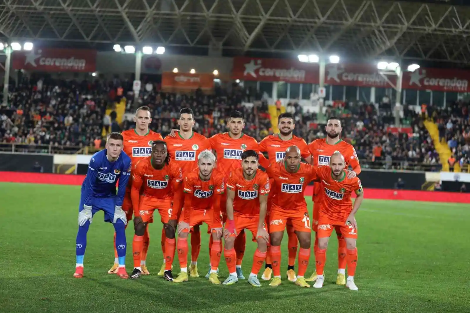 Ziraat Türkiye Kupası: Alanyaspor: 0 - Galatasaray: 2 (İlk yarı)
