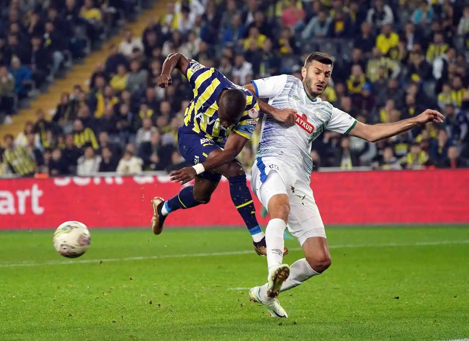 Ziraat Türkiye Kupası: Fenerbahçe: 1 - Çaykur Rizespor: 1 (İlk yarı)
