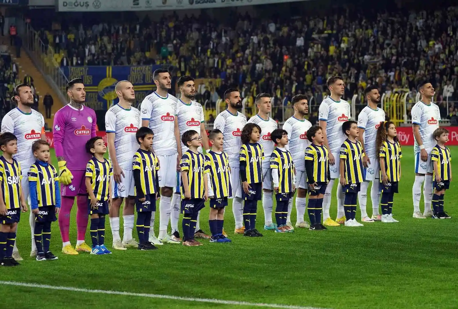 Ziraat Türkiye Kupası: Fenerbahçe: 1 - Çaykur Rizespor: 1 (İlk yarı)
