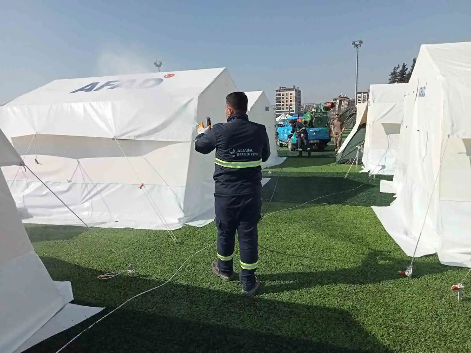 Aliağa Belediyesi, Hatay’da dezenfeksiyon çalışması yapıyor
