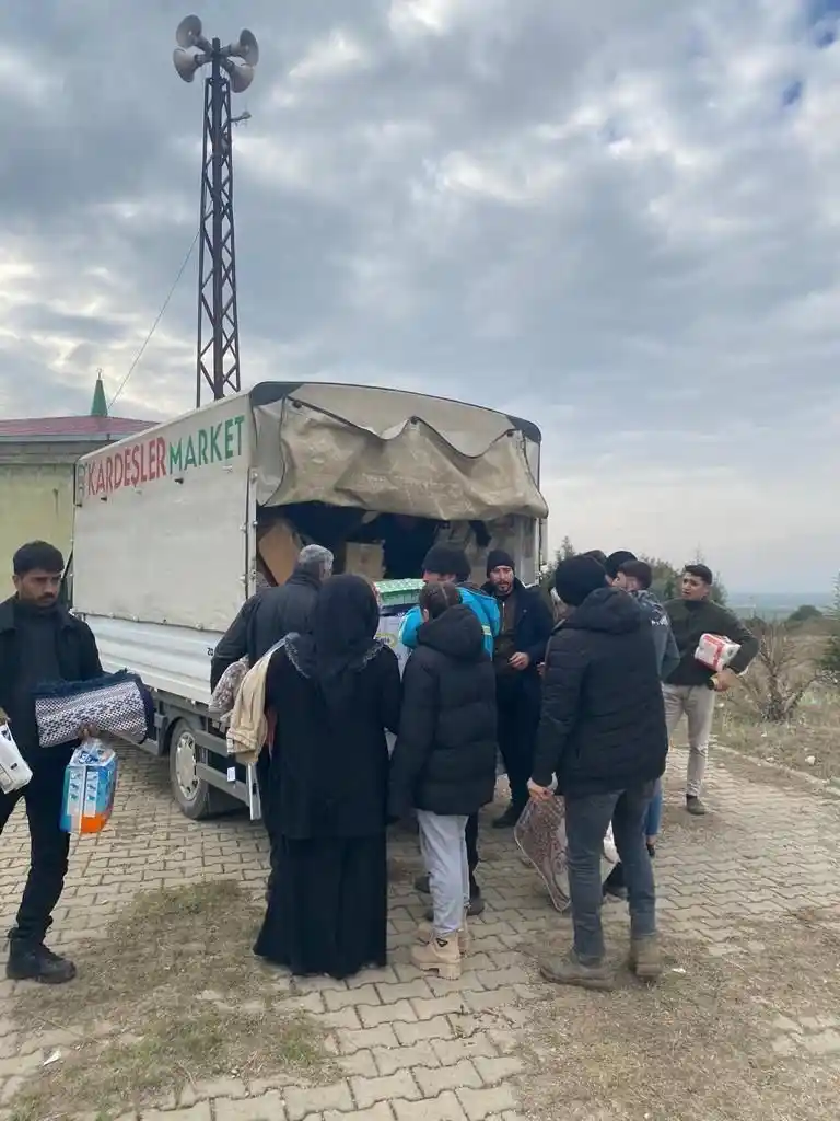 Alpedo, Kahramanmaraş’ta beş bin kişilik çadır kent kuruyor
