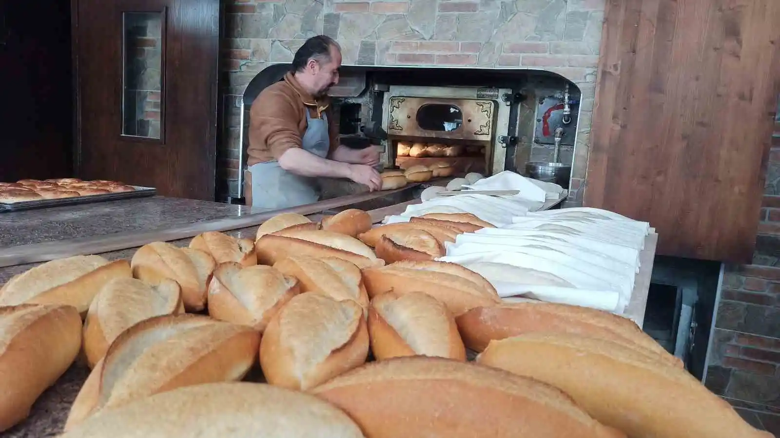 Bafra'da ekmek 5 lira oldu
