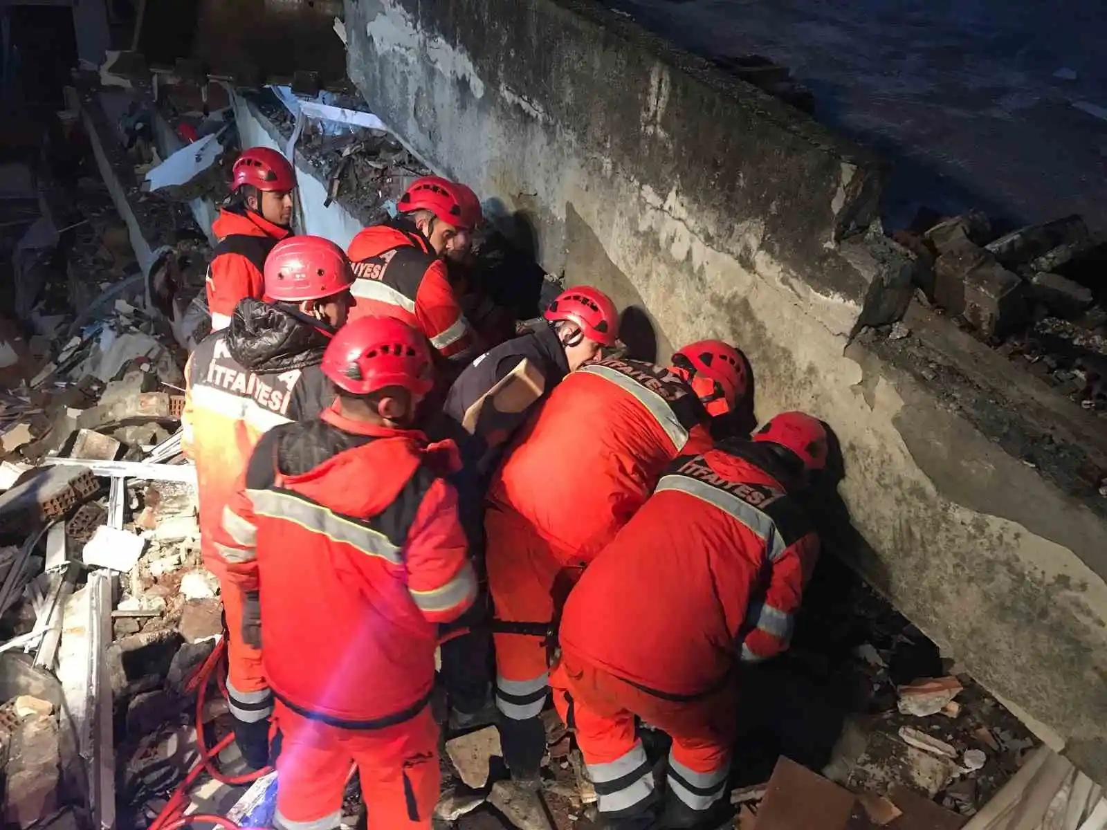 Başkan Altay Hatay’da koordinasyon çalışmalarına katılıyor
