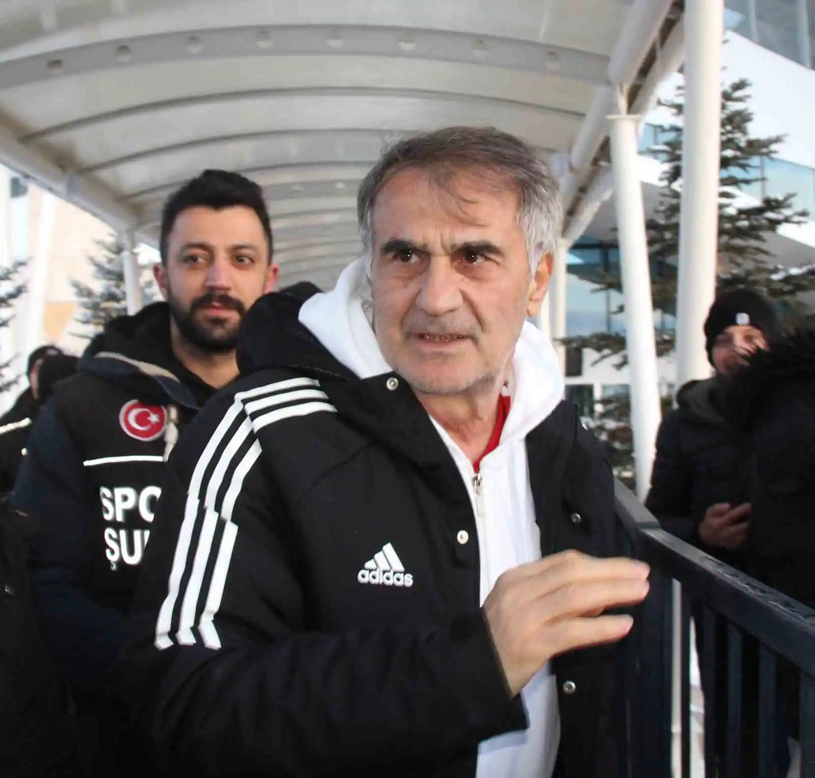 Beşiktaş’a Sivas’ta meşaleli karşılama
