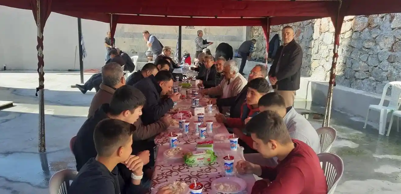 Bozköy Mahallesi Eski Cami ibadete açıldı
