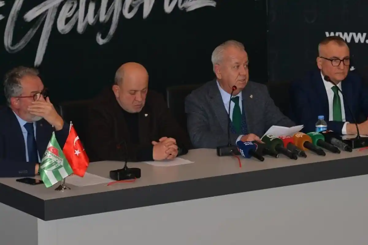 Bursaspor'un eski başkanlarına önemli çağrı
