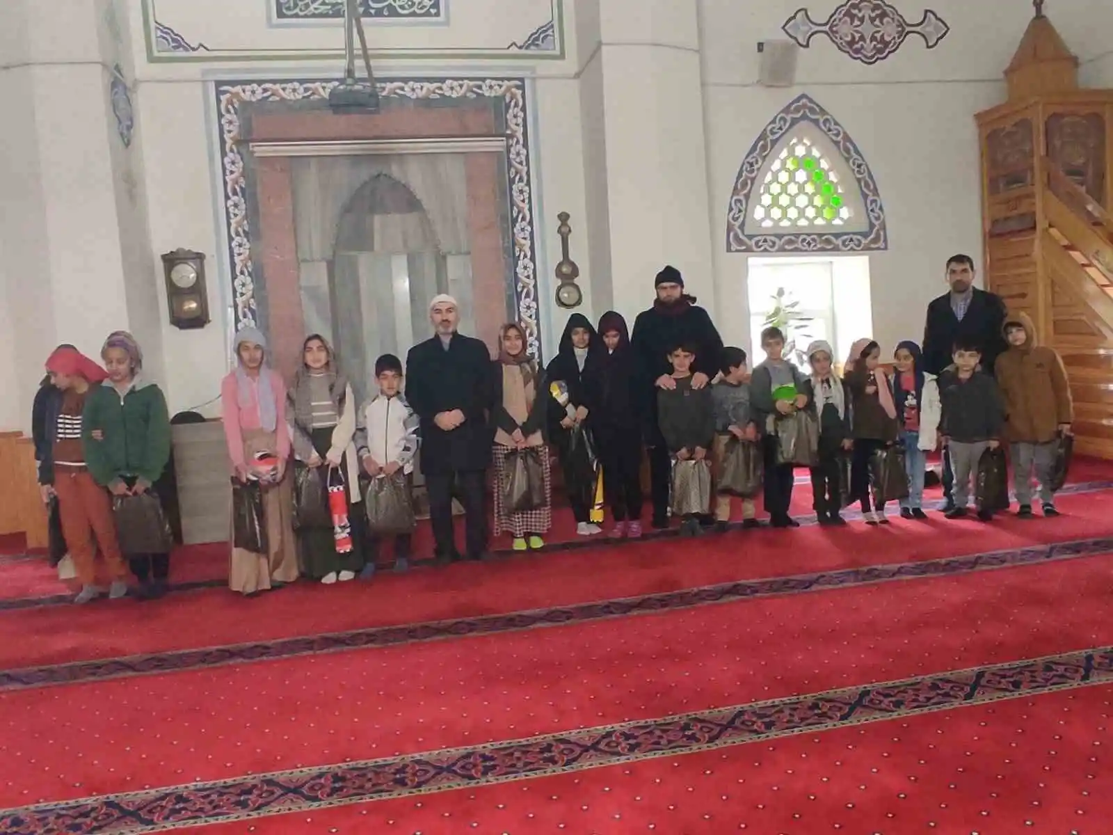 Çocuklar yarıyıl tatilinde camide buluştu
