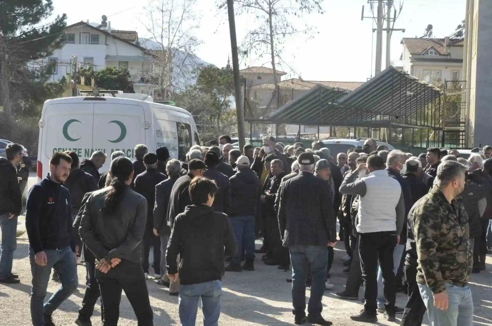 Depremde Hayatını Kaybeden Fethiyeli Sağlık Görevlisi Toprağa Verildi
