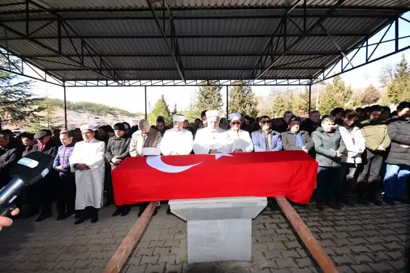 Depremde hayatını kaybeden Hatay Müftüsü Bilgili, Gediz’de toprağa verildi
